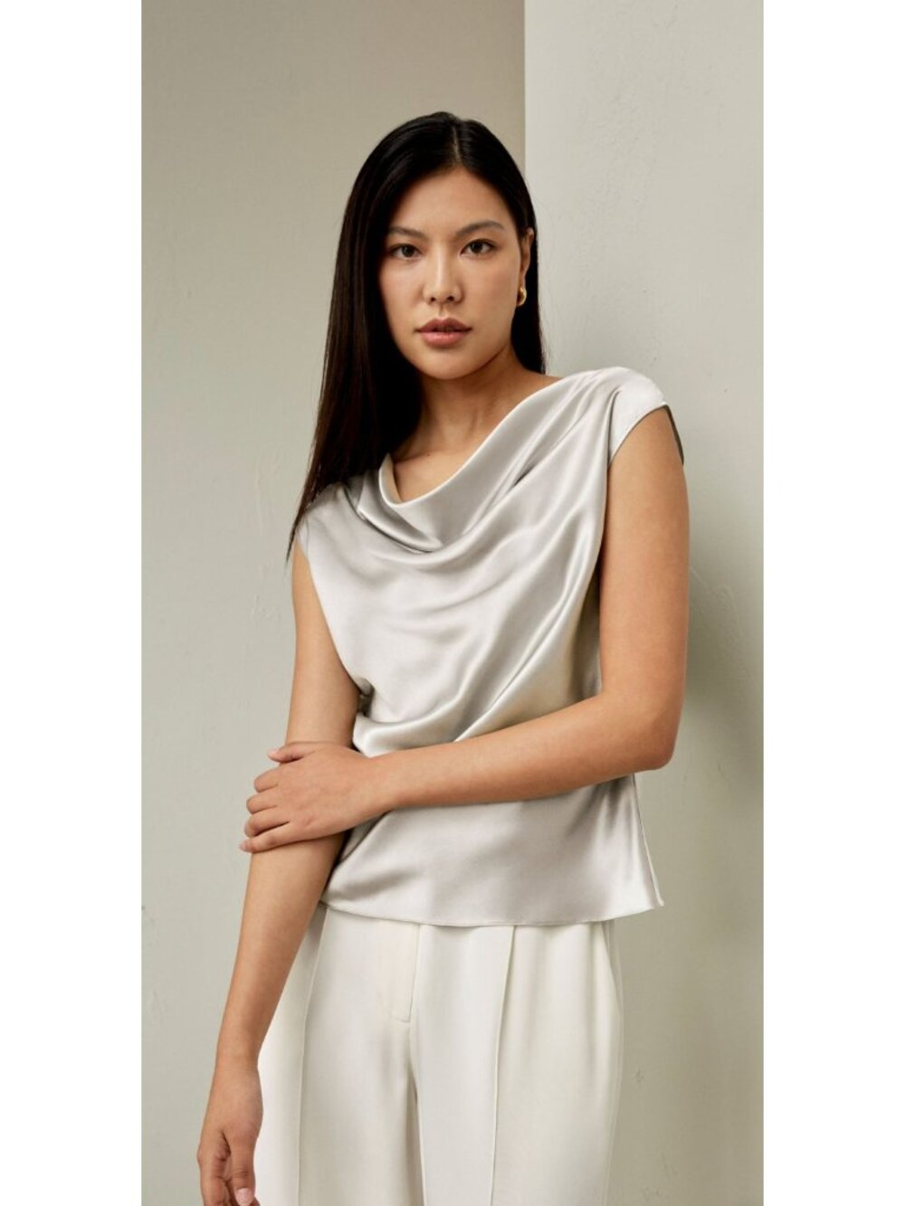 NWT Lily Silk Charmeuse Cowl Neck Sleeveless Top Silver Grey Size US 2 $119 [jb]